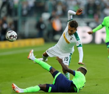 منديل يحرج مدربه