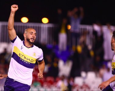 صراع كبير بين عموري وأمرابط على هذه الجائزة