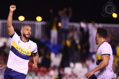 مكافأة لأمرابط وحمد الله