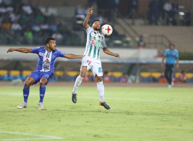 لاعب الرجاء الجديد يعود في مباراة كارا