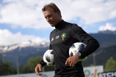 رونار تابع المباراة وأكد أنه على حق