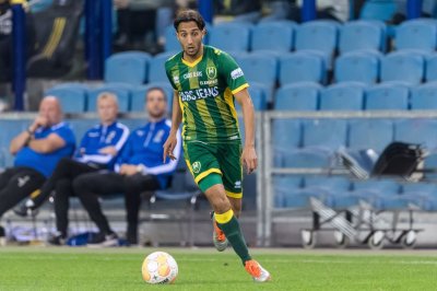 رونار يراقب تحركات هداف   الإرديفيزي 