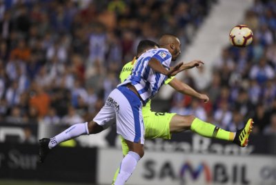 الزهر والنصيري حيرا البارصا في مباراة تاريخية