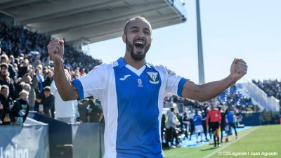 الزهر أكثر لاعب عربي يهز شباك برشلونة