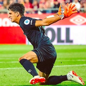 بونو تألق رغم الخسارة ضد بيتيس