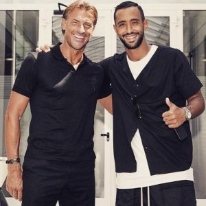 ما الذي يدور بين رونار وبنعطية؟