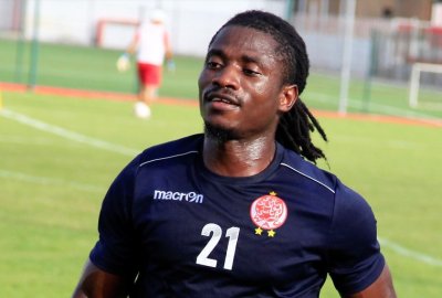 صدق أو لا تصدق.. راتب واحد لجيبور يفوق منحة توقيع ساماكي