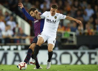 بطولة إسبانيا: اشبيلية يواصل انتفاضته ويتصدر وبرشلونة يواصل نزيف النقاط