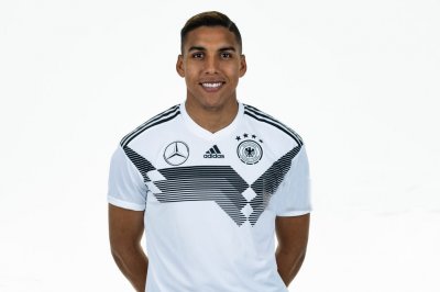 الماكينات الألمانية تخطف أسدا جديدا