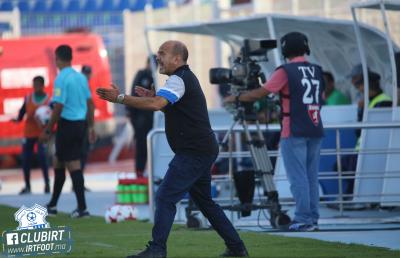 احمد العجلاني: لهذا السبب قبلت تدريب اتحاد طنجة