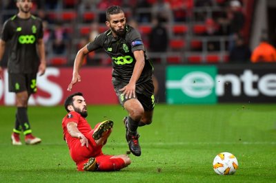 كارسيلا يصطدم بالقائم في الأوروليغ