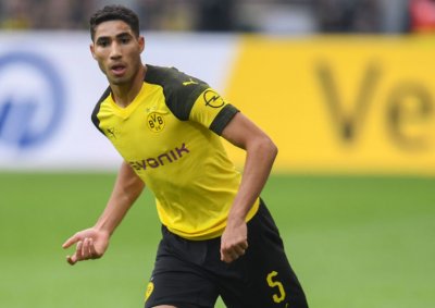 حكيمي يواصل صناعة الحدث بأسيست جديد