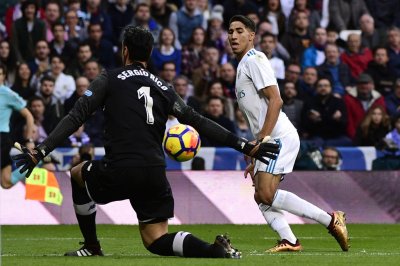 حكيمي يفضح سياسة الريال