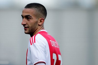 زياش وقع السادس وأهدى السابع