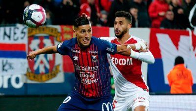 ايت بناصر يربح الرهان على حساب فجر