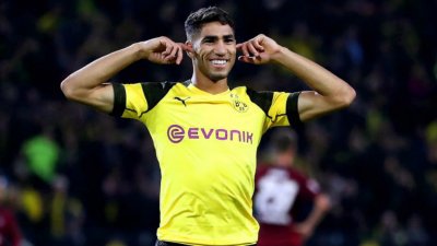 بماذا يعد رئيس دورتموند أشرف حكيمي؟