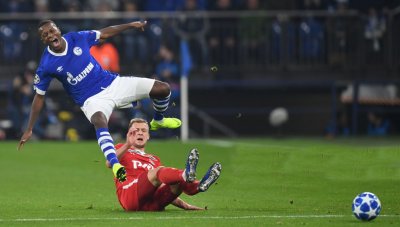 بالصور.. صفعة جديدة لمنديل