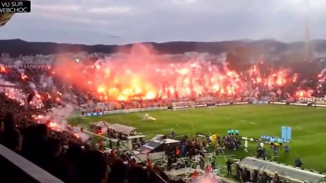 غرامات في حق هذه الأندية بسبب الشهب الإصطناعية