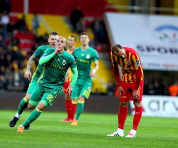 هذا ما عرضه مالاطيا على شحشوح لتعويض بوطيب