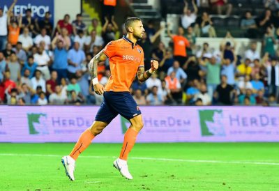 ثلاثي مغربي في التشكيلة المثالية ل  فرانس فوتبول 