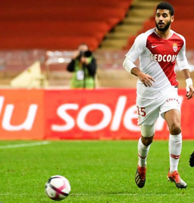 آيت بناصر في المربع الذهبي