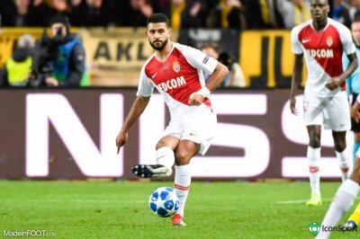 الميلان يتحرك صوب أسد مغربي