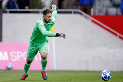 المعاش لثاني مرة إحتياطي بتشكيلة أجاكس