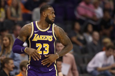  الملك  جيمس يكثف تدريباته بدون تحديد موعد عودته الى الملاعب