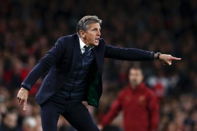 ليستر سيتي يقيل المدرب  بوييل 