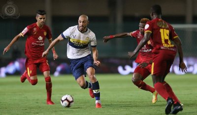 اصطدام قوي بين هؤلاء الأسود