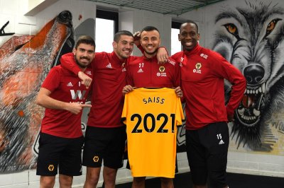 سايس يغادر وولفرهامبتون رغم التمديد !