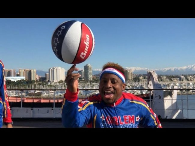 شاهد: رقص وموسيقى وحركات مذهلة بكرة السلة