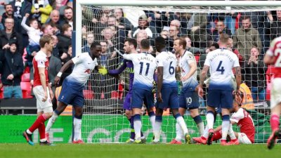 بطولة إنكلترا: كين ولوريس ينقذان طوطنهام بتعادل 1-1 مع أرسنال