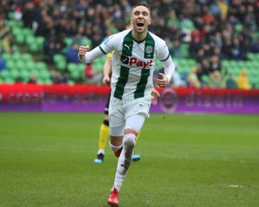 هدفان لماحي وهدف لبلحساني مع خرونينغن