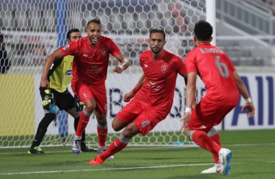 بنعطية في التشكيلة المثالية