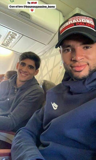 النصيري وبونو في نفس الطائرة