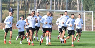 تصريح طبيب الأسود يثير ضجة في السعودية