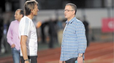 لقجع مستاء لتصرفات ملعب طنجة