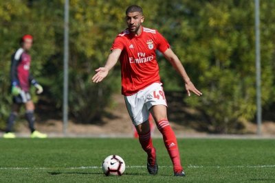 بعد غياب طويل هذا الأسد عاد ليرسم إبداعاته بملاعب البرتغال