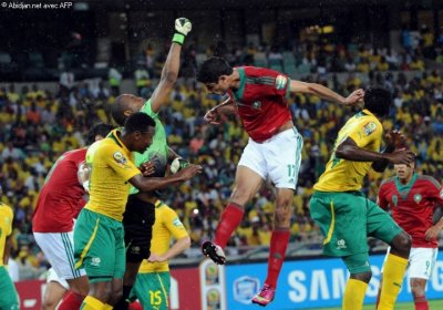 جنوب أفريقيا عقدة الأسود