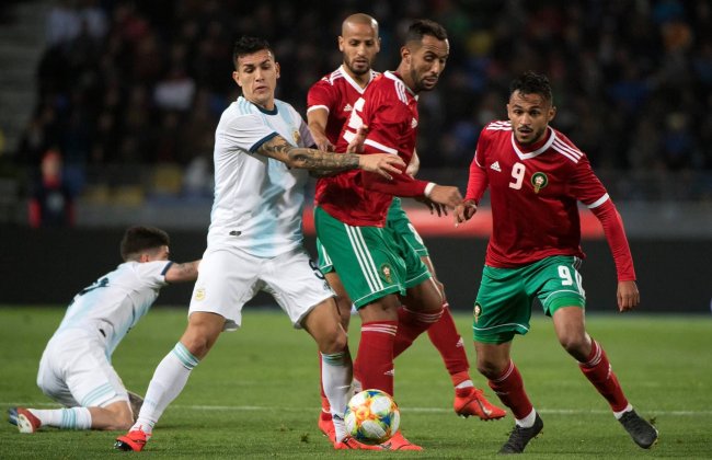 هل يواجه الأسود نيجيريا وديا؟