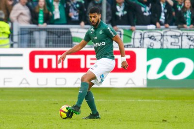 آيت بناصر يسابق الزمن من أجل عصبة الابطال