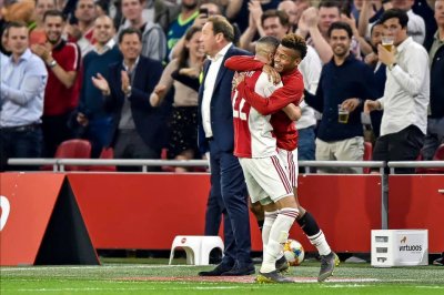 زياش يوقع الهدف 16 ويقترب من تحطيم رقمه