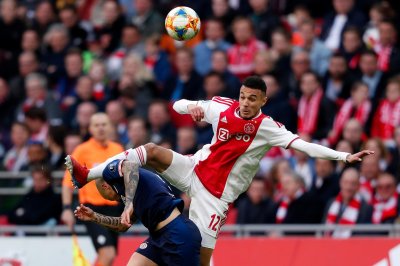 يورغن كلوب يصارع يونايتد من أجل مزراوي