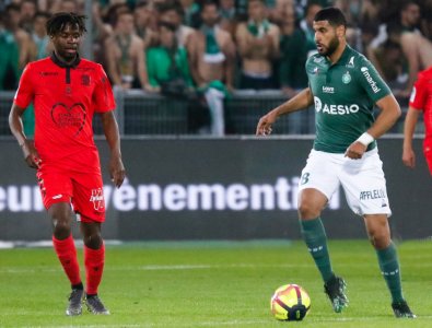 أيت بناصر ضمن مقعده الاوروبي.. لكن