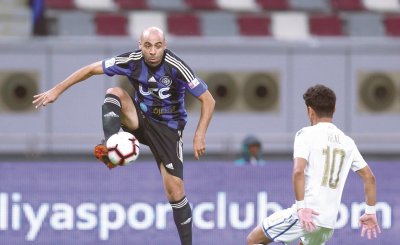 السيلية يتخلى عن رشيد تيبركانين