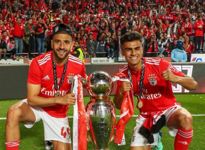 مدرب بنفيكا: تاعرابت بطل وسيبقى معنا