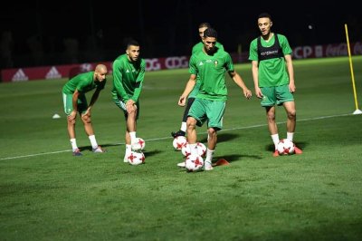 حكيمي دخل بقوة في تداريب الأسود