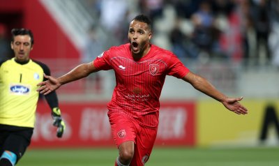 فريق عريق يريد إعادة العرابي إلى أوروبا