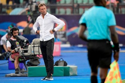 رونار حل كل العقد.. إلا واحدة!!